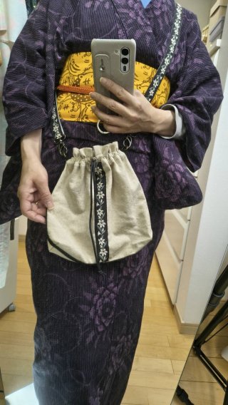 何かと便利な柔らか巾着カバン